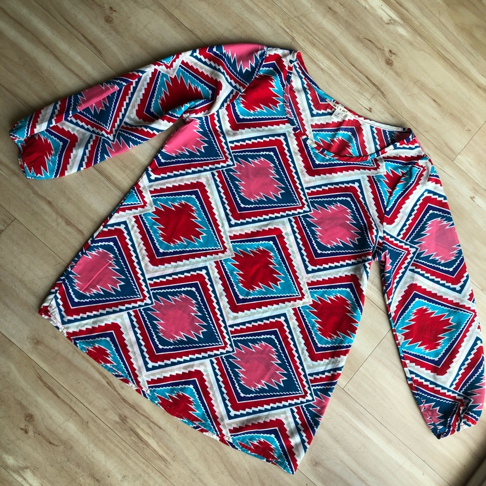 Cute Pattern Francesca’s Top - image 1